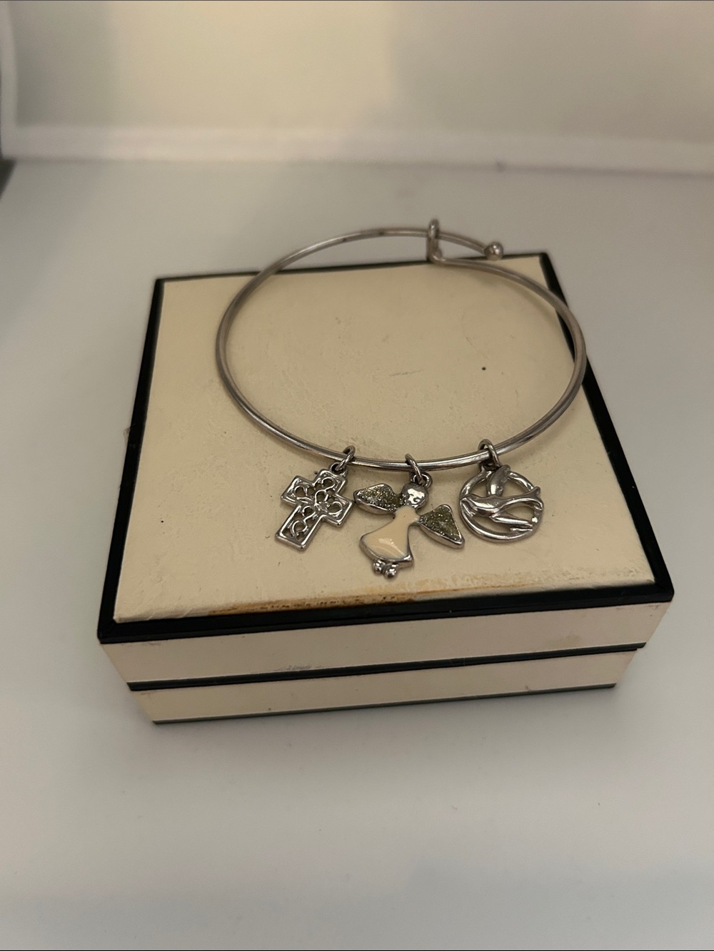 Inspirational charm bracelet polish silver expandable cross angel dove